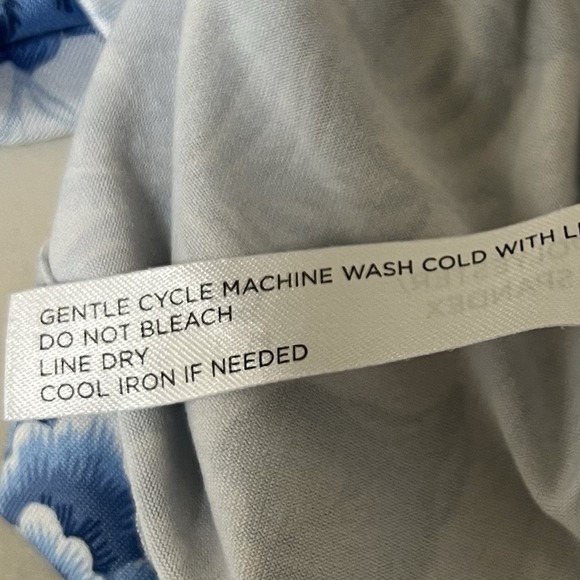 Tuckernuck Top Womens XS Blue White TNuck Sport Heirloom Floral Ryan Boyfriend - Picture 8 of 11